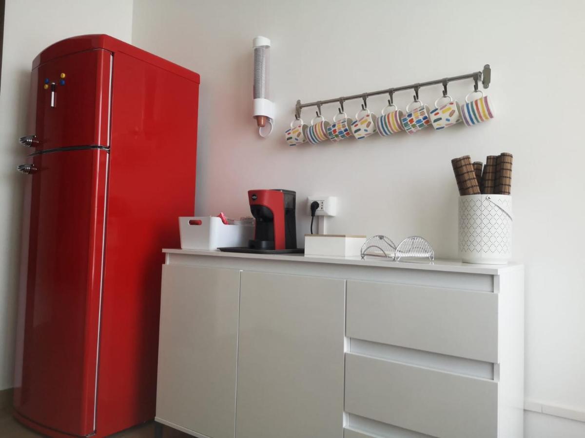 Tulla'S Hotell Giardini Naxos Eksteriør bilde